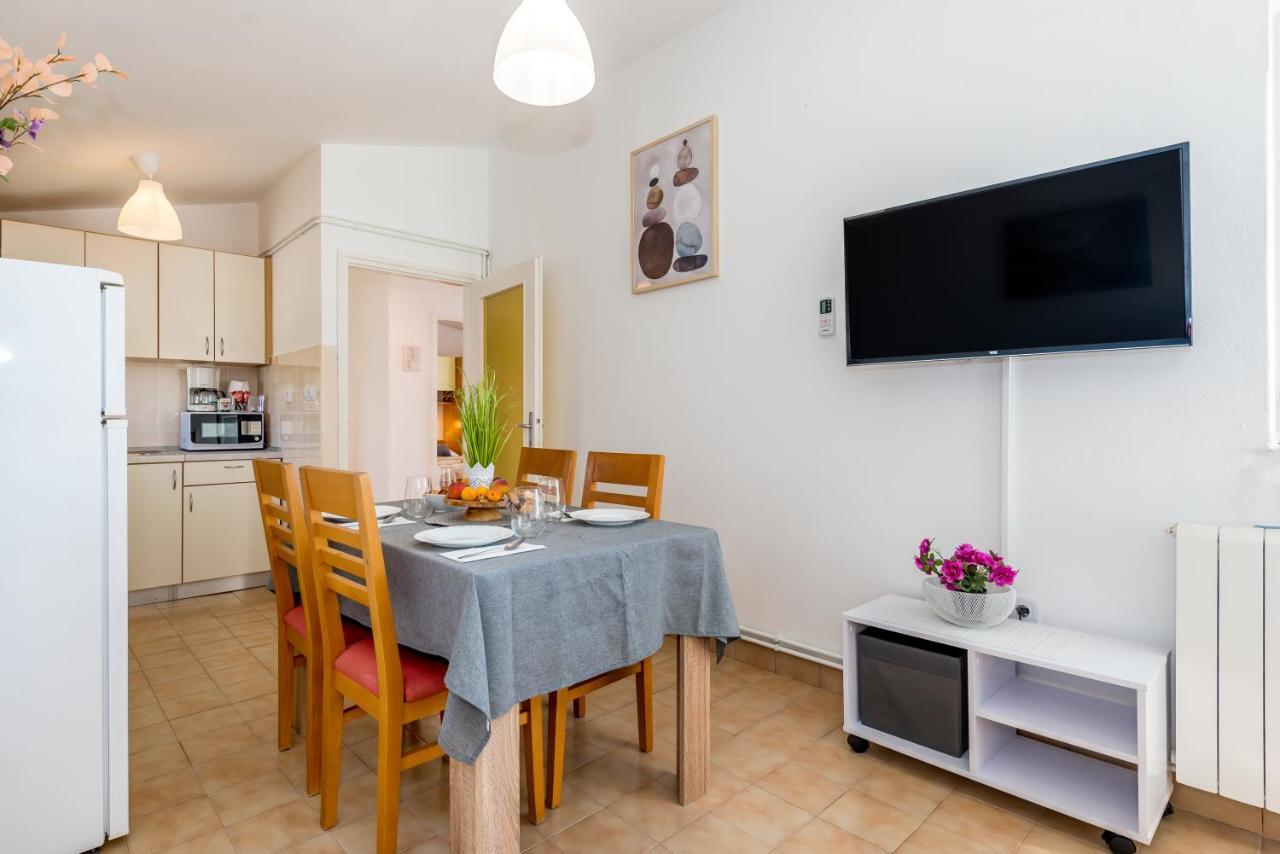 וודיצה Apartment And Rooms Dalmatiko מראה חיצוני תמונה