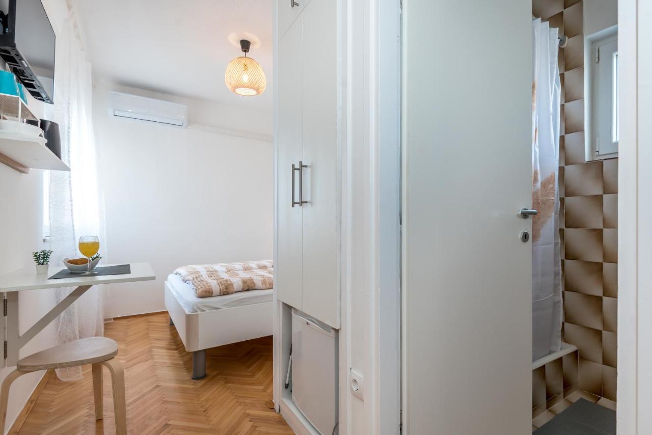 וודיצה Apartment And Rooms Dalmatiko מראה חיצוני תמונה