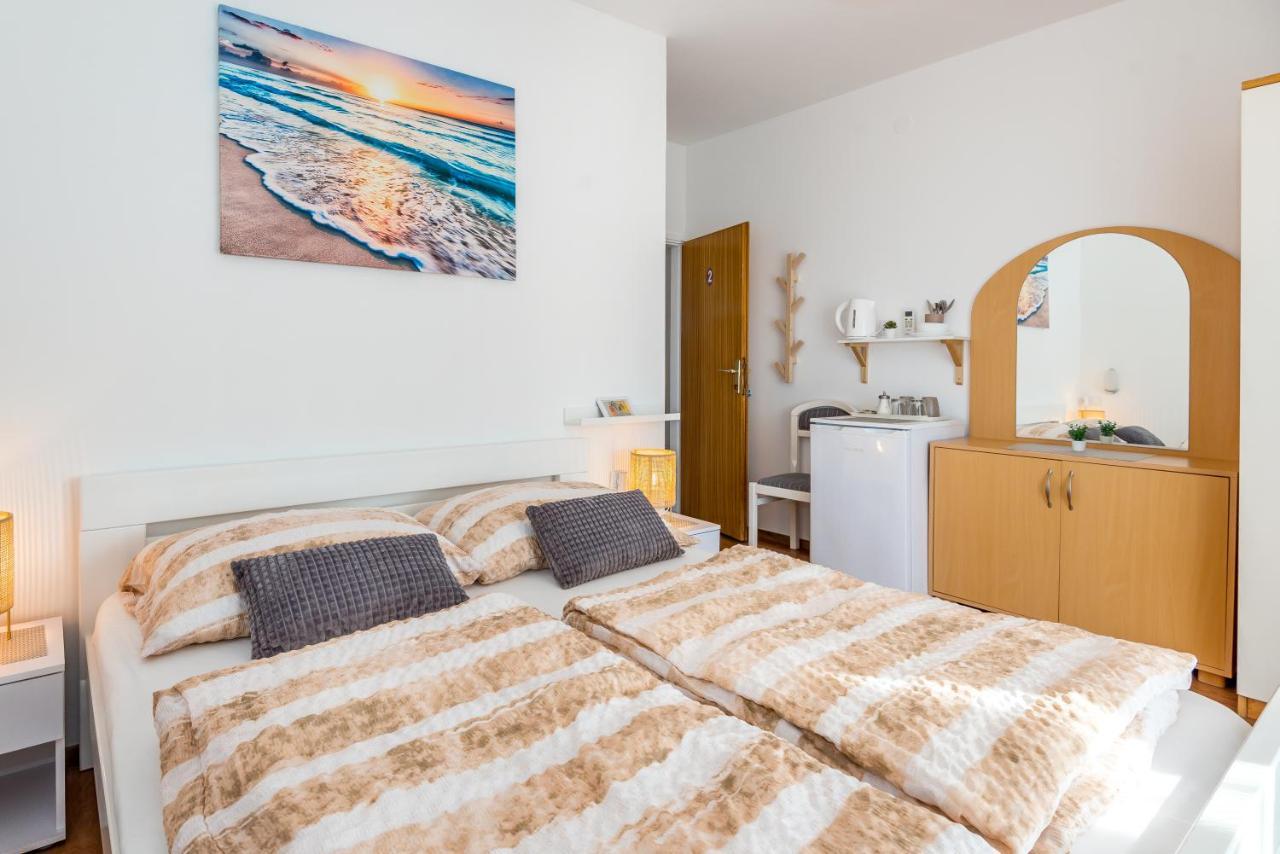 וודיצה Apartment And Rooms Dalmatiko מראה חיצוני תמונה