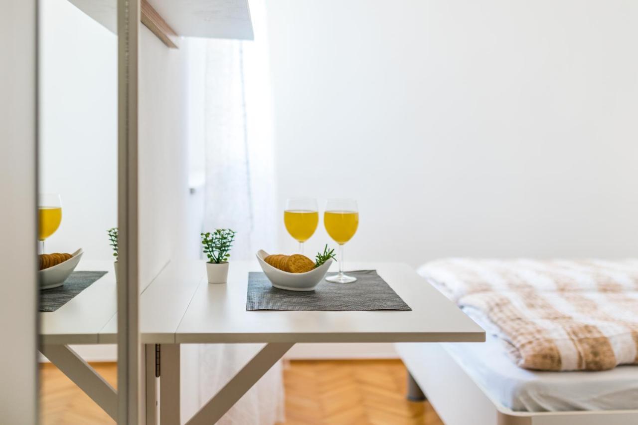 וודיצה Apartment And Rooms Dalmatiko מראה חיצוני תמונה