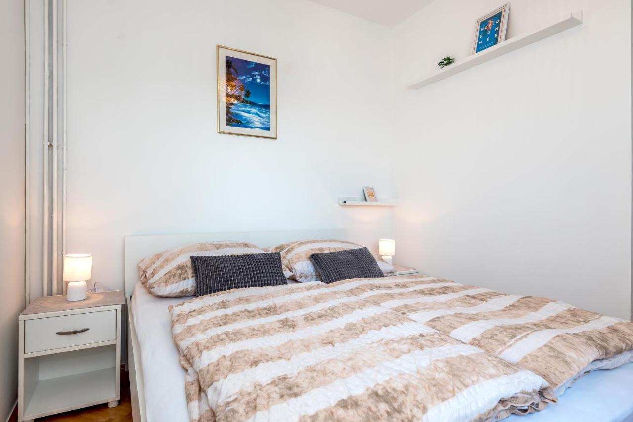 וודיצה Apartment And Rooms Dalmatiko מראה חיצוני תמונה