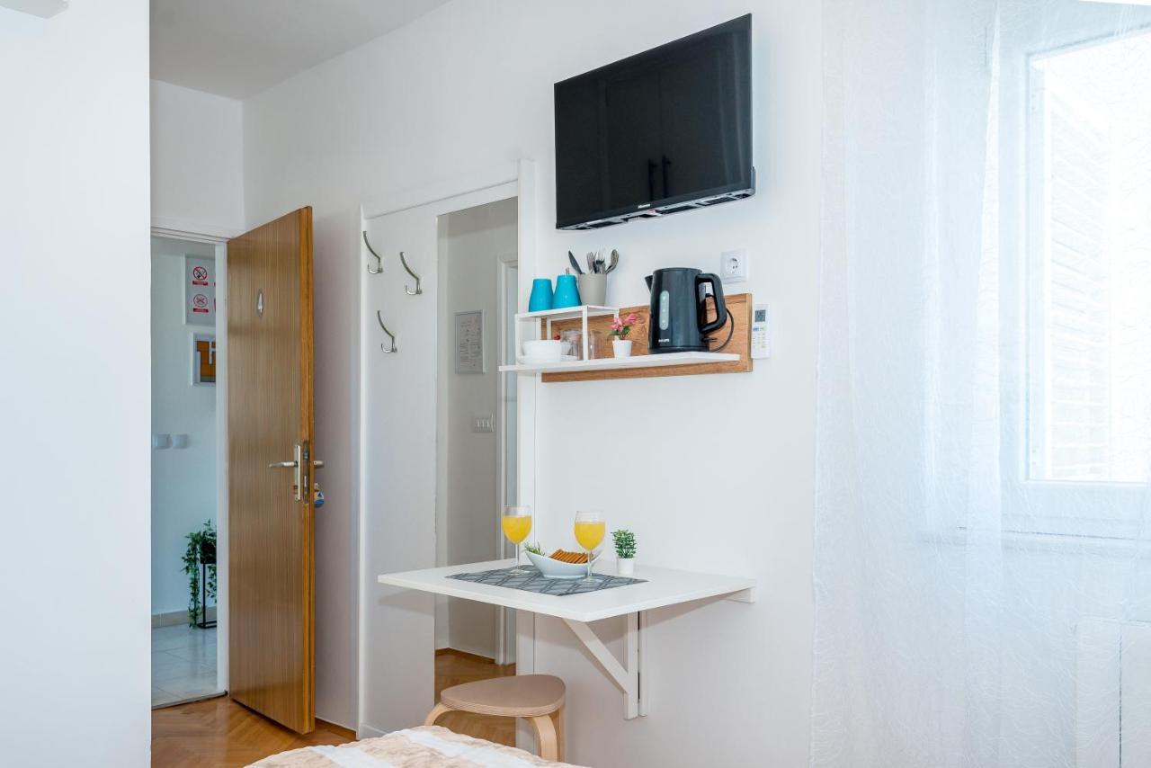 וודיצה Apartment And Rooms Dalmatiko מראה חיצוני תמונה